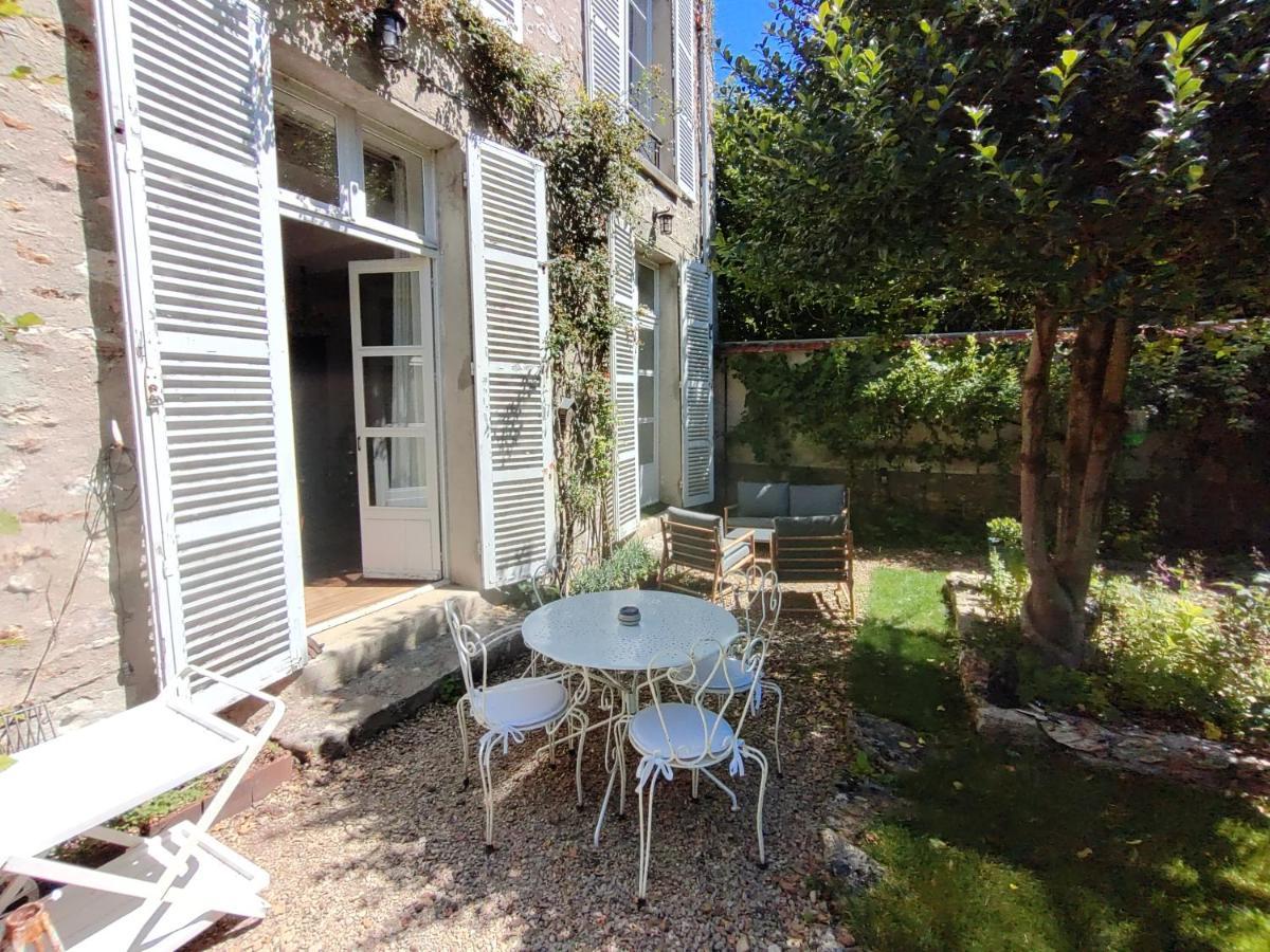 Bed and Breakfast Le Grand Barrois Crecy-la-Chapelle Esterno foto