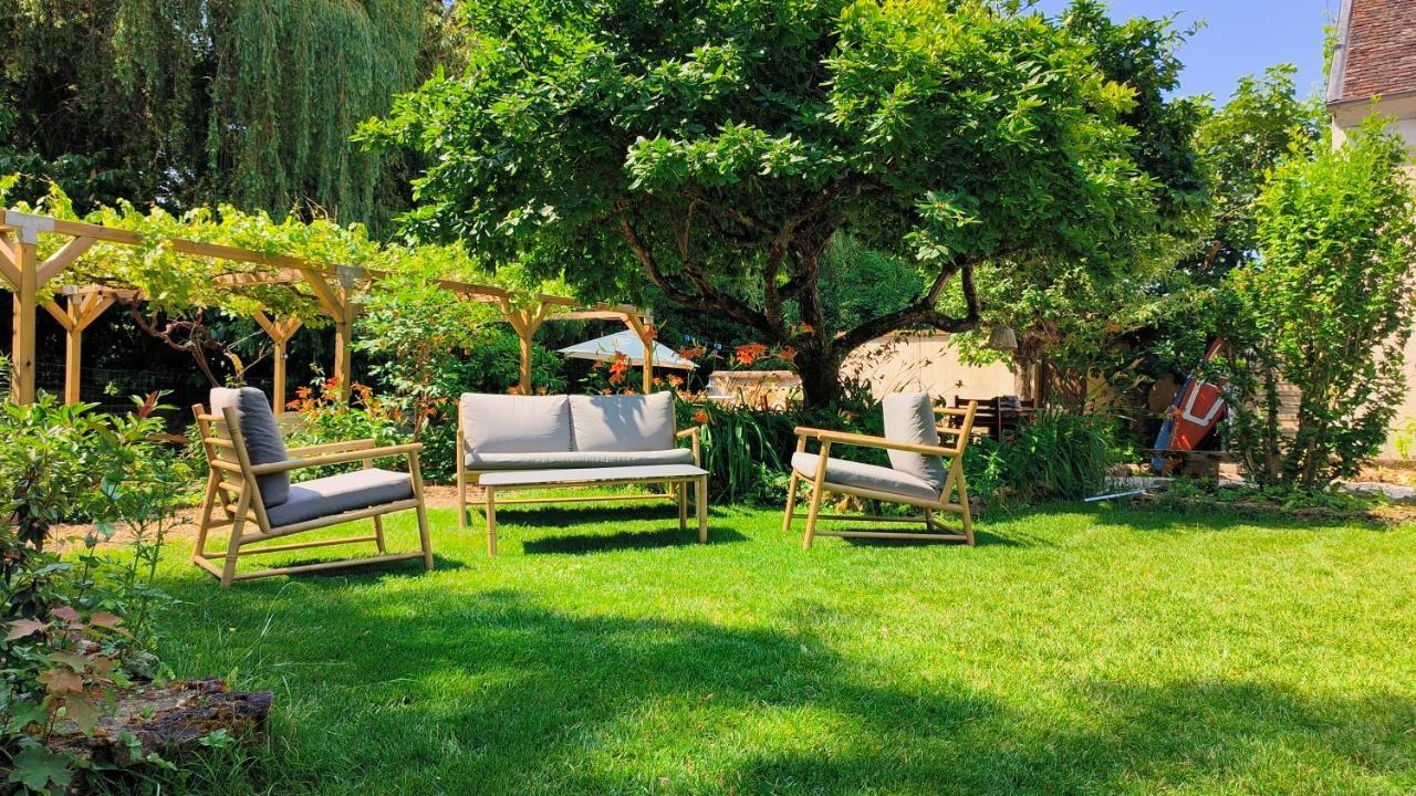 Bed and Breakfast Le Grand Barrois Crecy-la-Chapelle Esterno foto