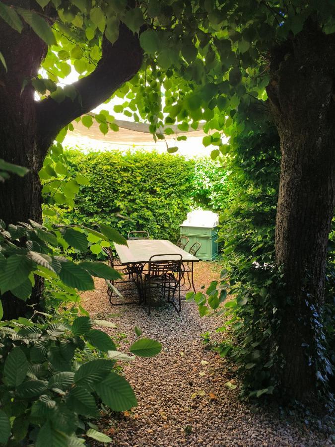 Bed and Breakfast Le Grand Barrois Crecy-la-Chapelle Esterno foto